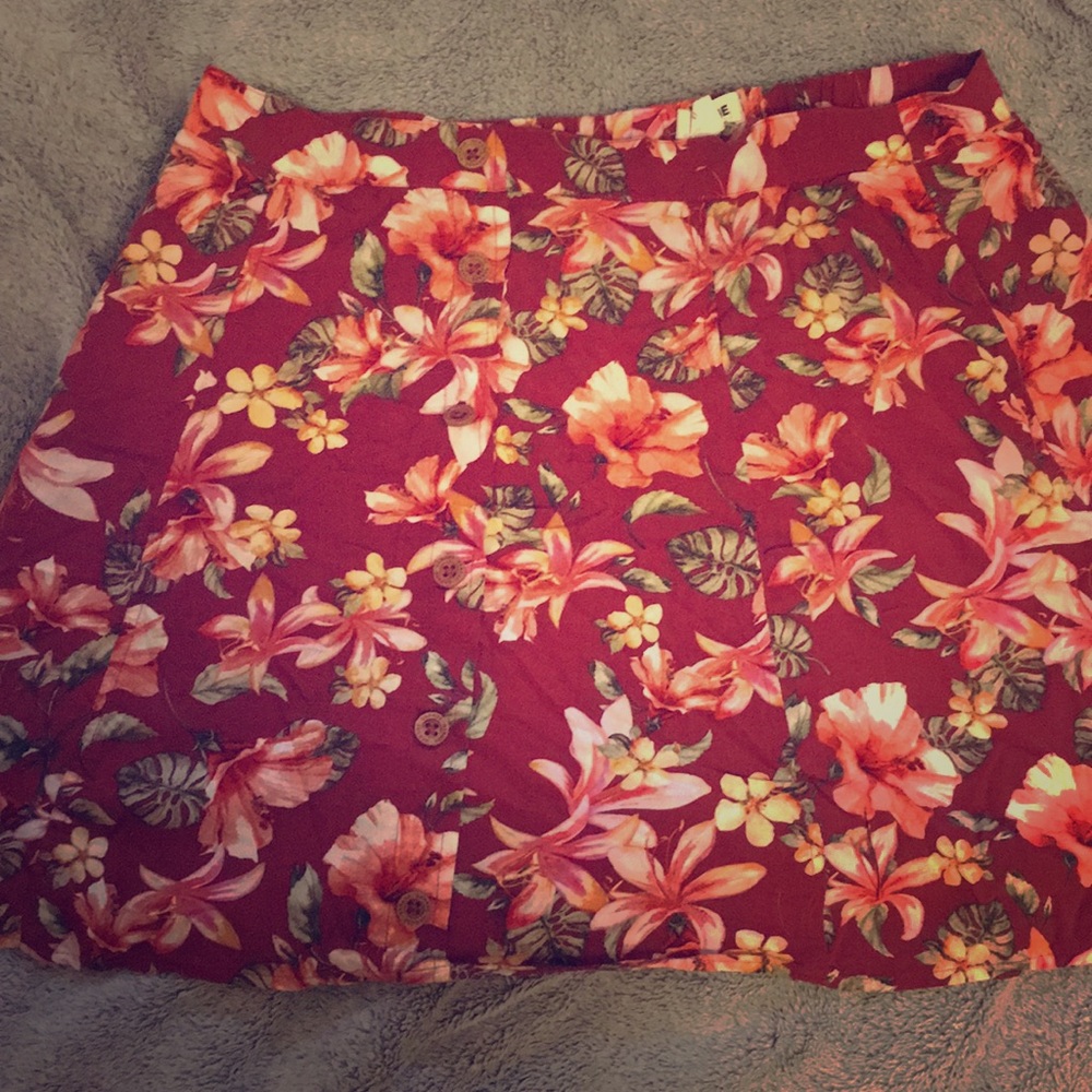 Stretch skirt with pockets